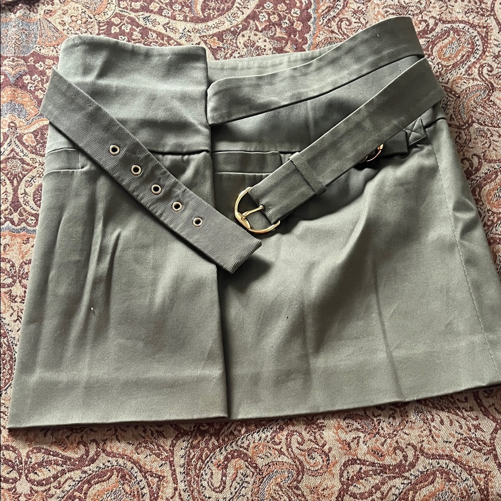 Stylish Olive Green Mini Skirt with Belt -Gucci with impeccable hardware